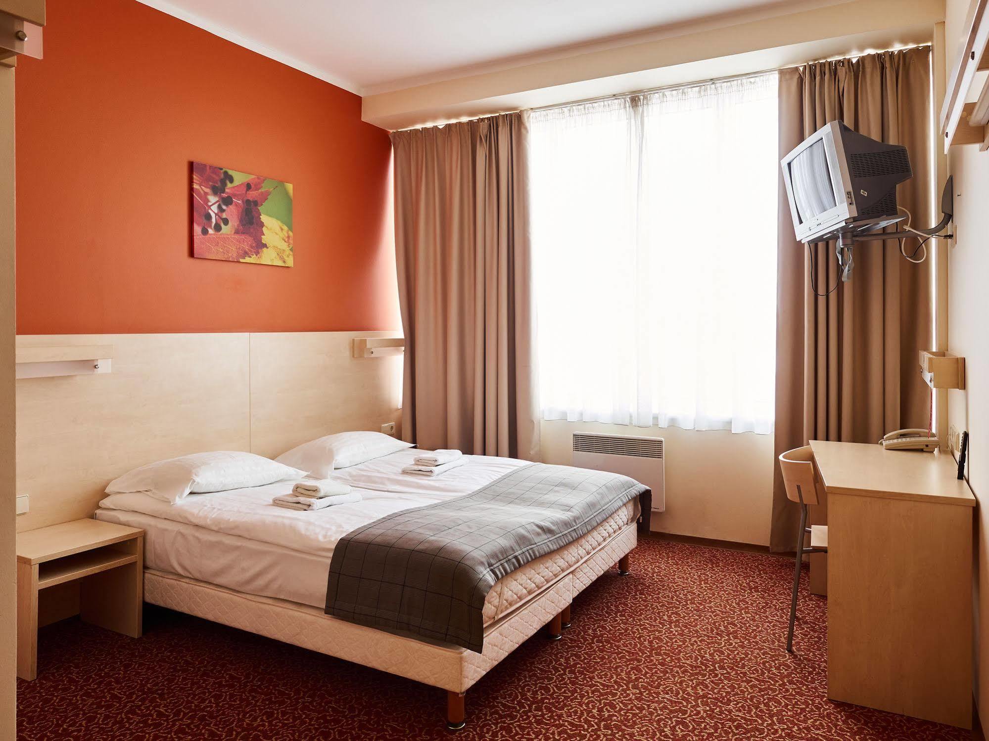 Rija Bauska Hotel Bagian luar foto